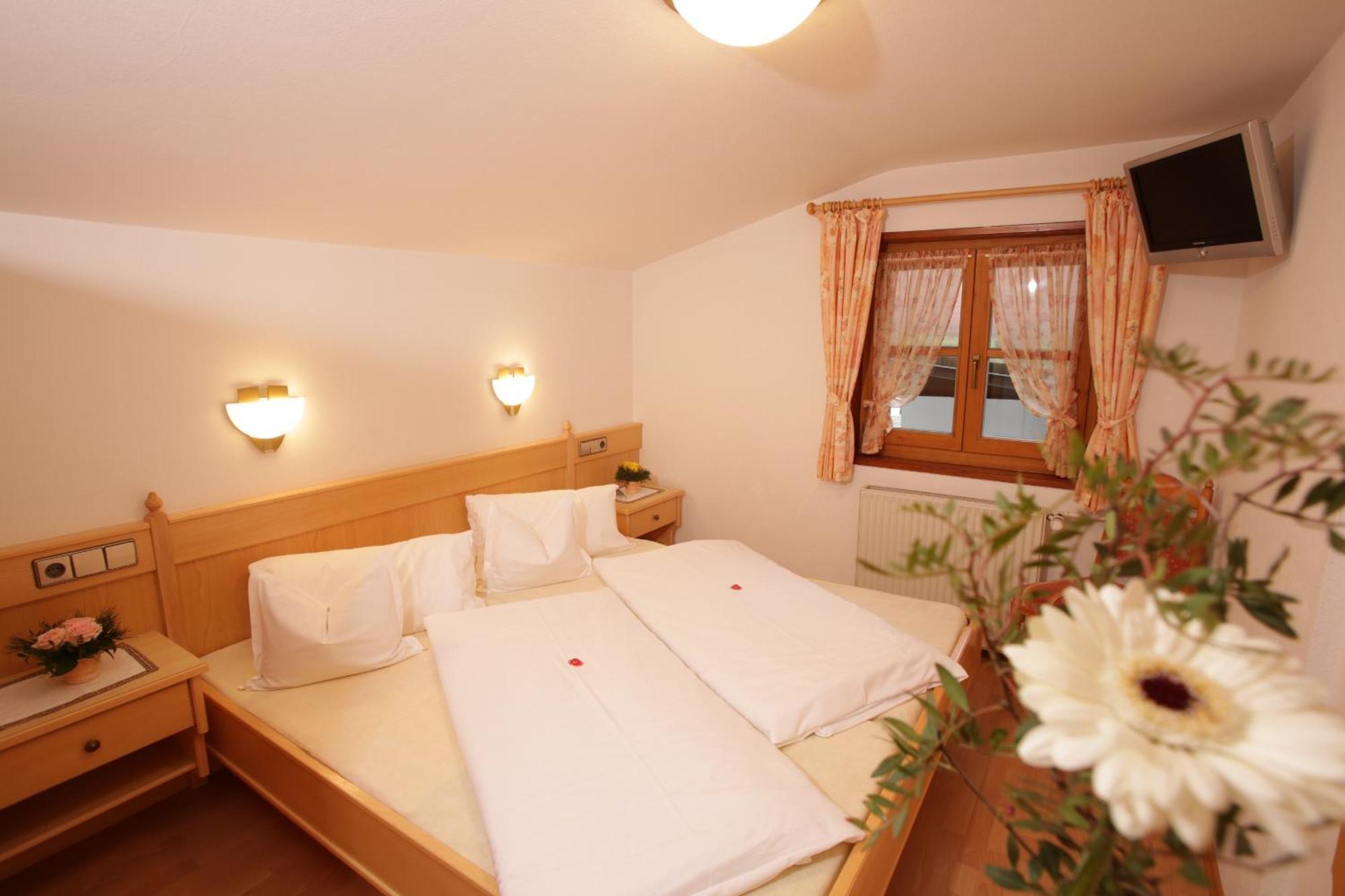 Hotel Gaestehaus Pretzner Reit im Winkl Zewnętrze zdjęcie